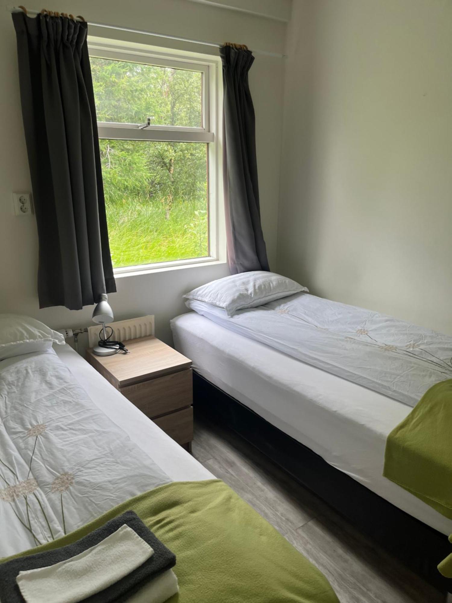 איילססטאד'יר Eidavellir Apartments And Rooms מראה חיצוני תמונה